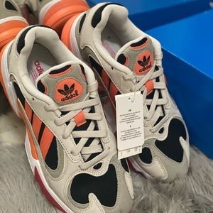 Adidas Yung 1, Size US6